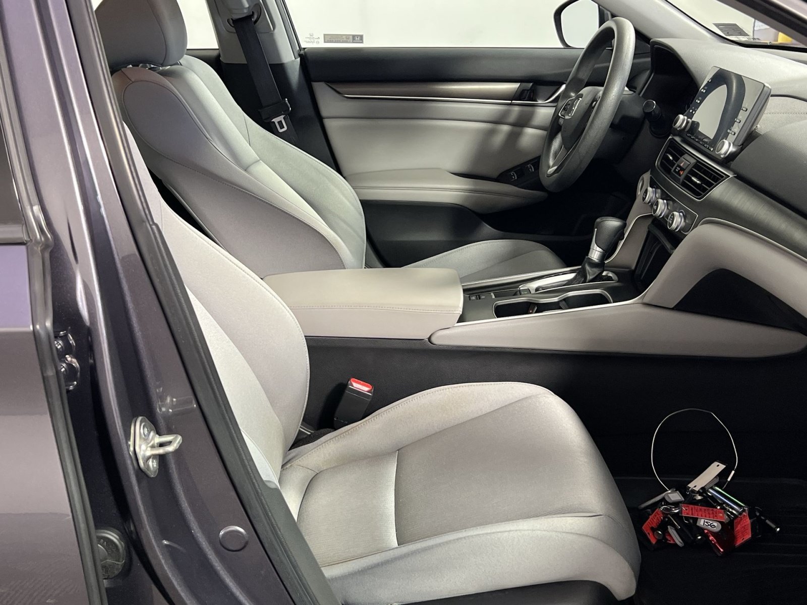 Used 2019 Honda Accord LX image 29