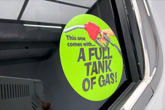 Used 2022 GMC Sierra 1500 SLT w/ SLT Premium Plus Package image 35