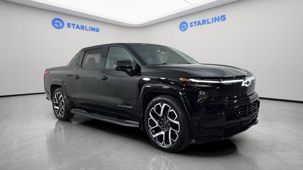 Certified 2024 Chevrolet Silverado EV RST image 39