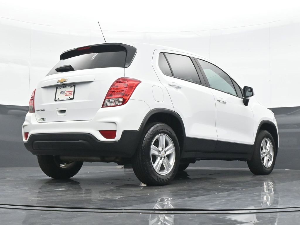 Used 2021 Chevrolet Trax LS w/ LPO, Cargo Package image 20