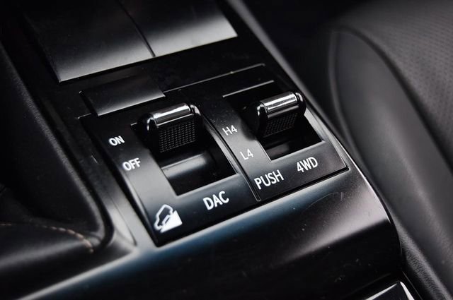 Used 2021 Lexus GX 460 Premium w/ Premium Package image 18