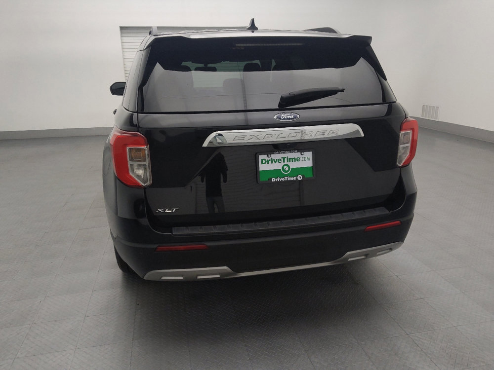 Used 2023 Ford Explorer XLT w/ Equipment Group 202A image 6