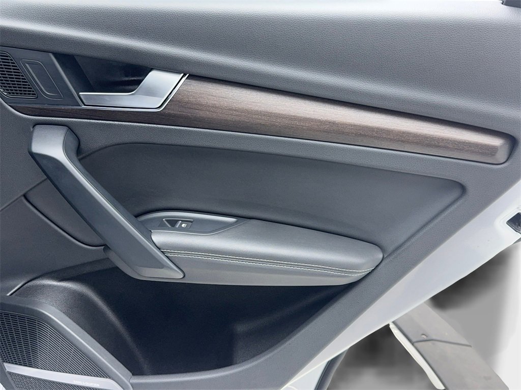 Used 2022 Audi Q5 2.0T Premium Plus w/ Premium Plus Package image 51