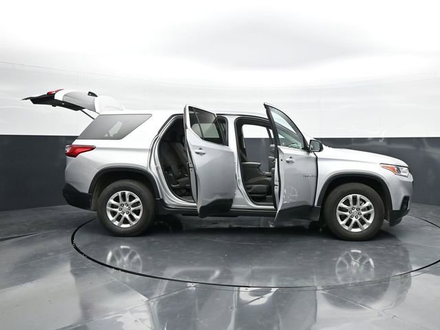 Used 2021 Chevrolet Traverse LS FWD image 43