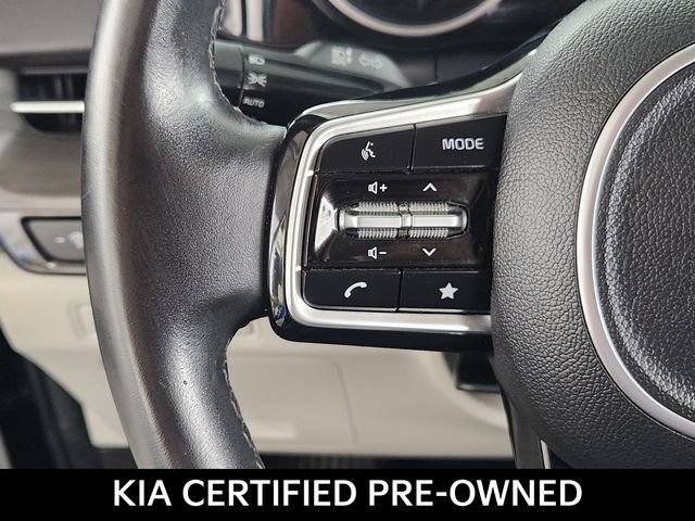 Certified 2022 Kia Carnival EX FWD image 32