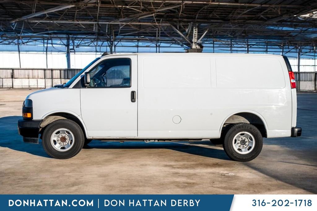 Used 2023 GMC Savana 2500 w/ Driver Convenience Package image 2