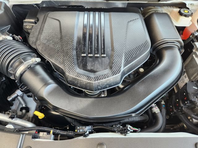 Used 2025 Chevrolet Traverse High Country AWD/4WD image 35
