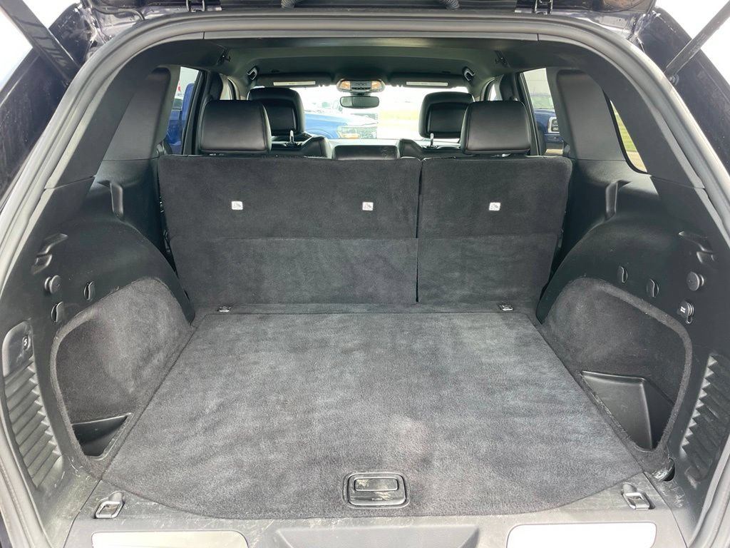 Used 2019 Jeep Grand Cherokee Limited w/ Trailer Tow Group IV AWD/4WD image 29