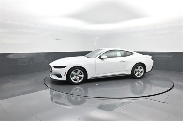 New 2026 Ford Mustang Coupe image 4