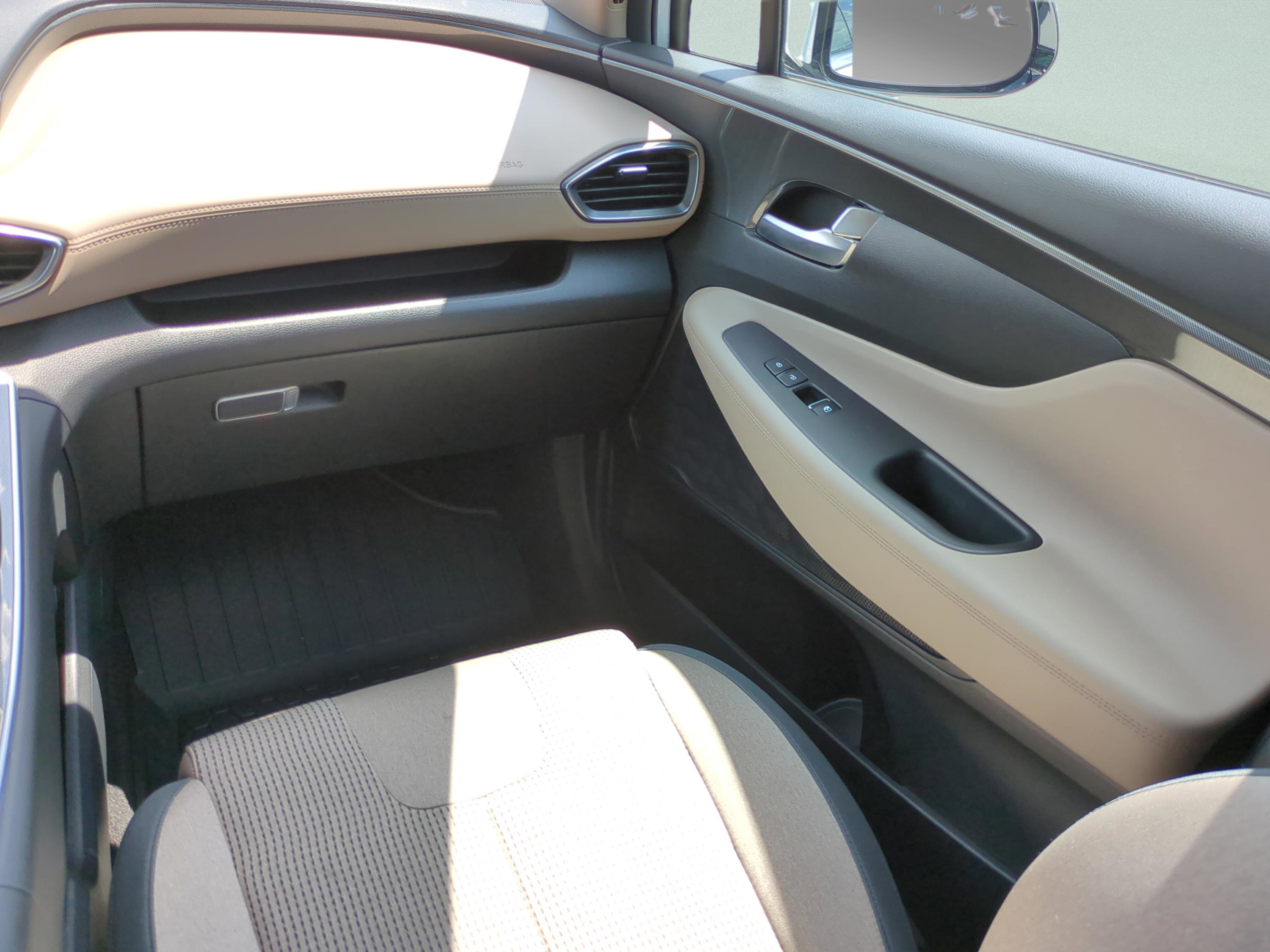 Certified 2023 Hyundai Santa Fe SEL AWD/4WD image 16