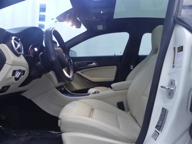 Used 2016 Mercedes-Benz CLA 250 4MATIC image 22