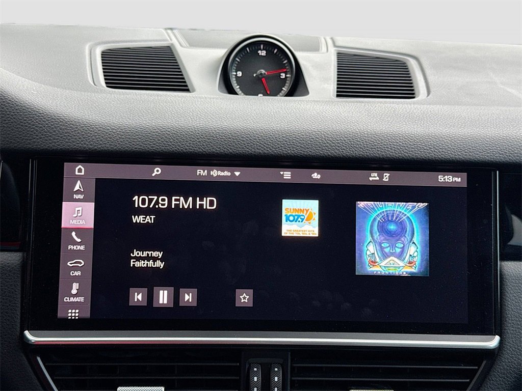 Used 2020 Porsche Cayenne Base w/ Premium Package image 16