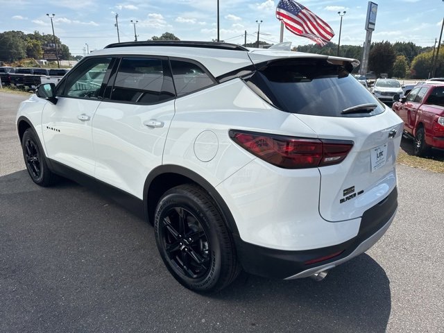 New 2025 Chevrolet Blazer LT w/ Midnight/Sport Edition image 4