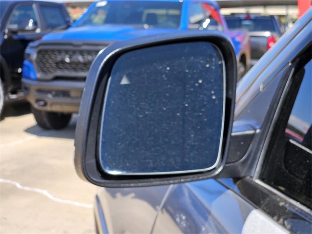 Used 2018 Jeep Grand Cherokee Overland image 11