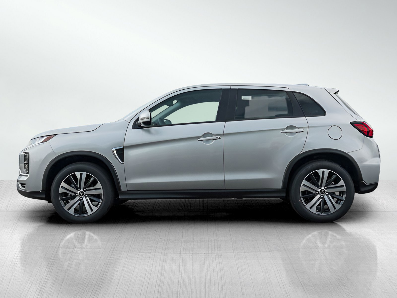 New 2025 Mitsubishi Outlander Sport SE image 4