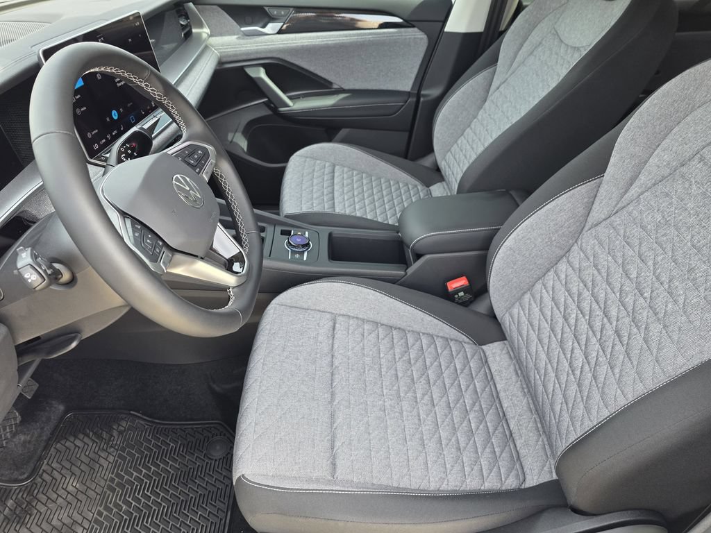 New 2026 Volkswagen Tiguan S FWD image 11