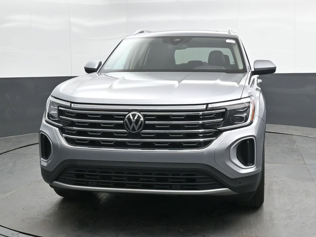 Used 2025 Volkswagen Atlas SEL AWD/4WD image 5
