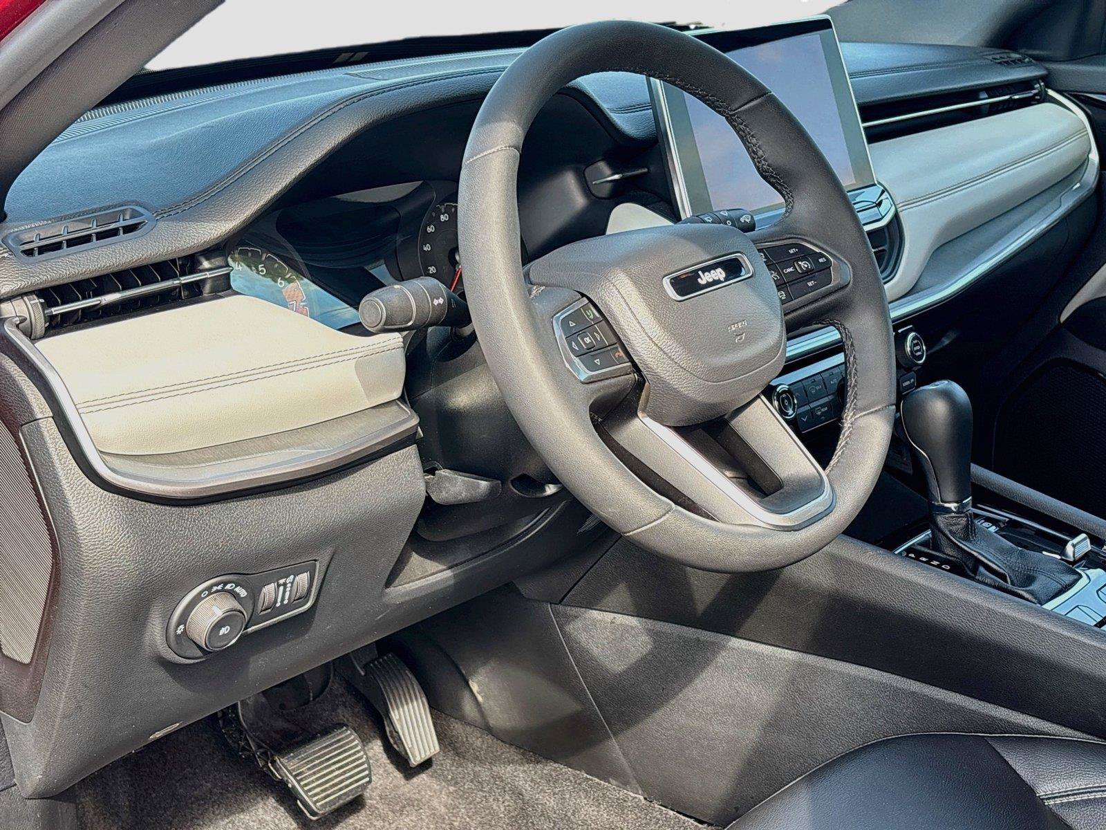 Certified 2025 Jeep Compass Limited AWD/4WD image 23