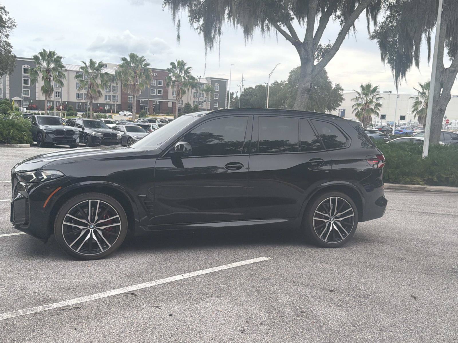 Used 2025 BMW X5 M60i w/ Climate Comfort Package AWD/4WD image 6