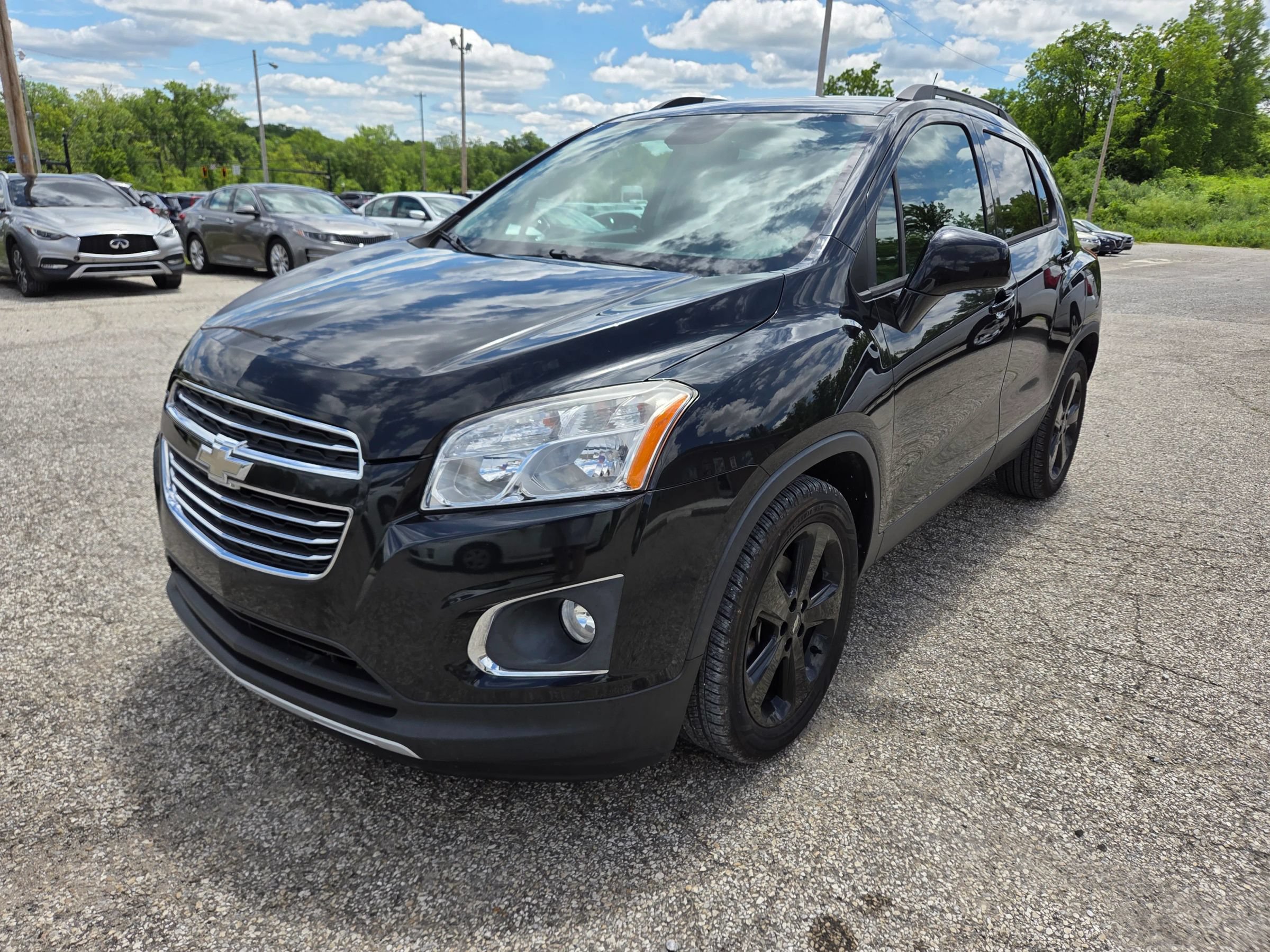 Used 2016 Chevrolet Trax LTZ w/ Midnight Edition FWD image 2