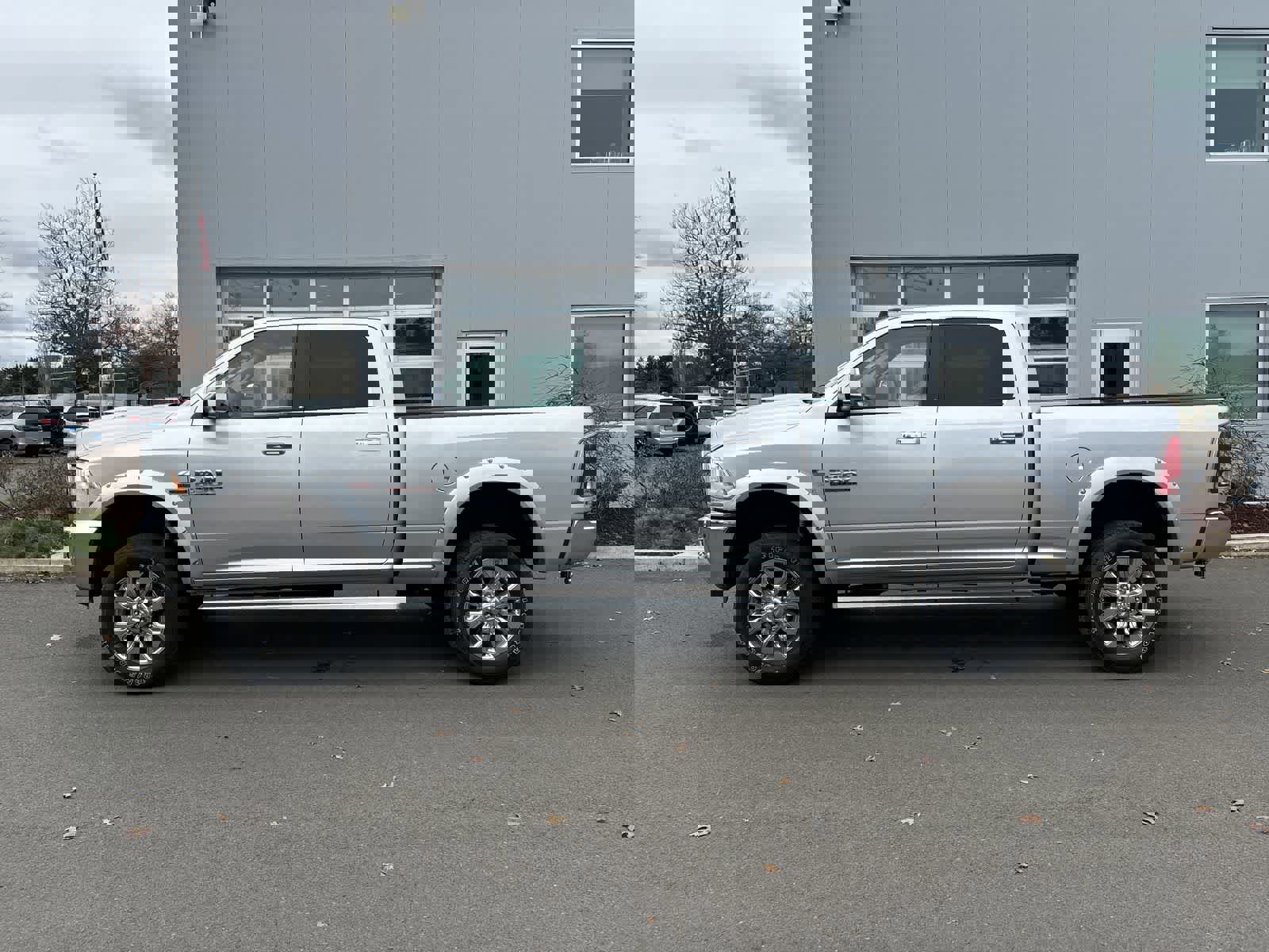 Used 2015 RAM 2500 Laramie w/ Protection Group image 2