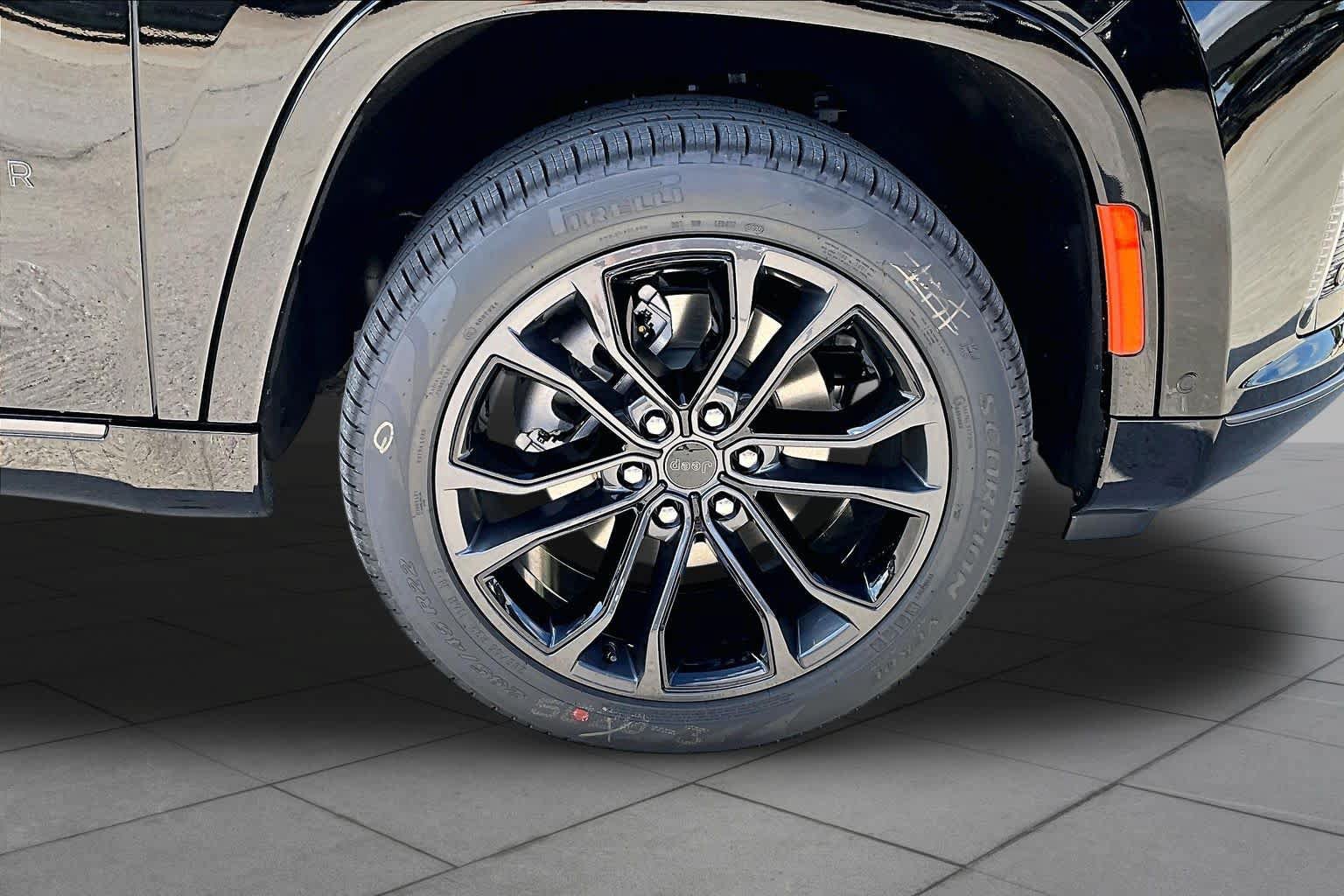 New 2027 Jeep Grand Wagoneer Summit AWD/4WD image 11
