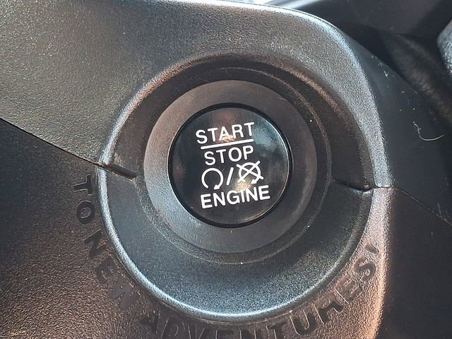 Used 2016 Jeep Renegade Latitude image 21