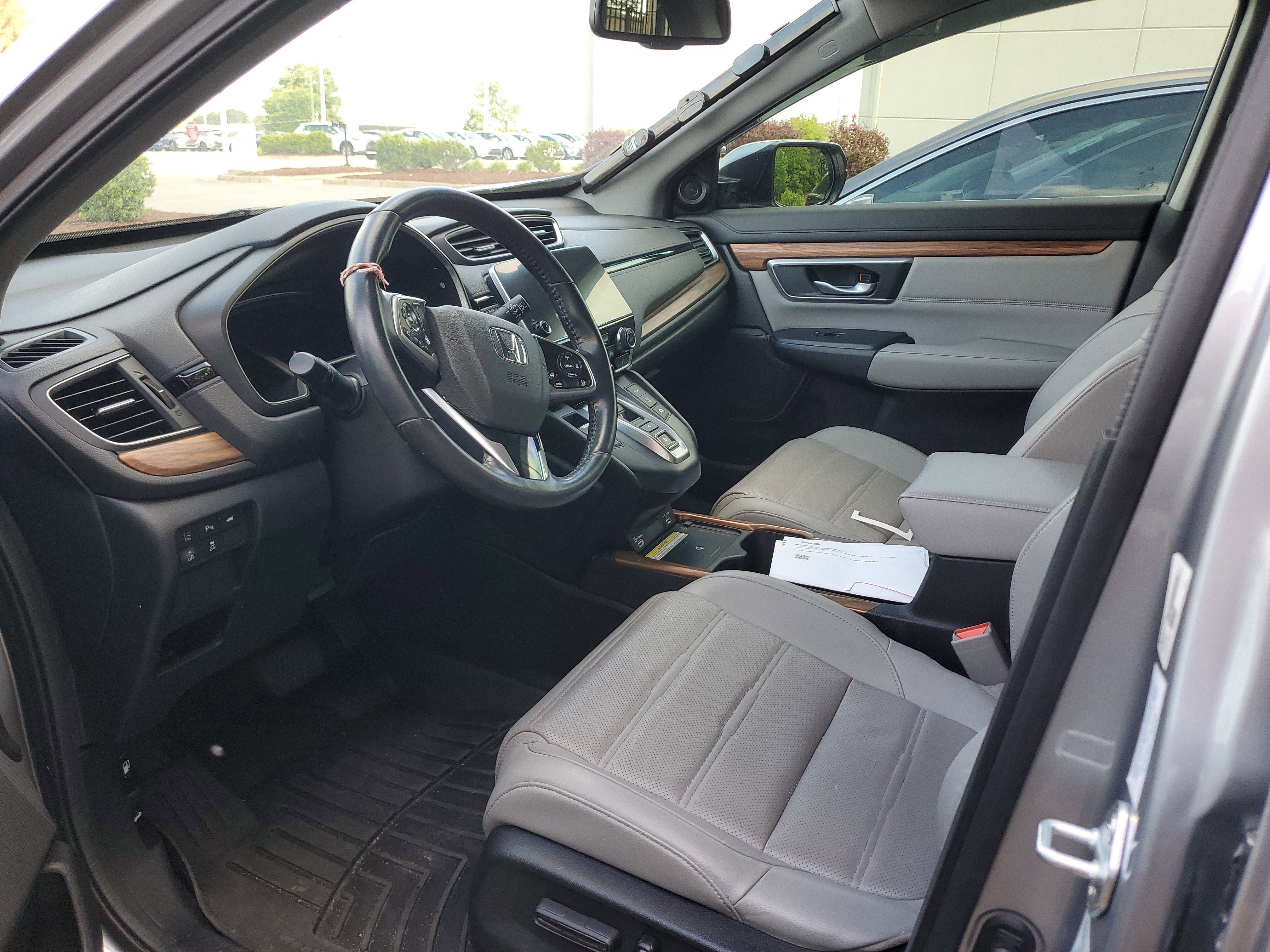 Used 2022 Honda CR-V Touring image 8