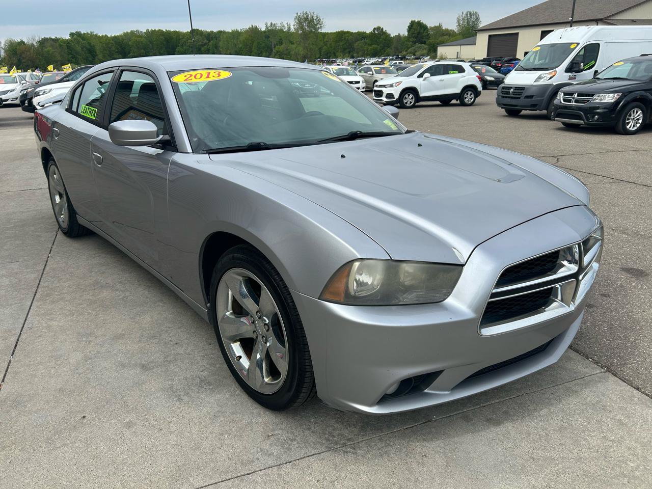 Used 2013 Dodge Charger SXT Plus RWD image 3