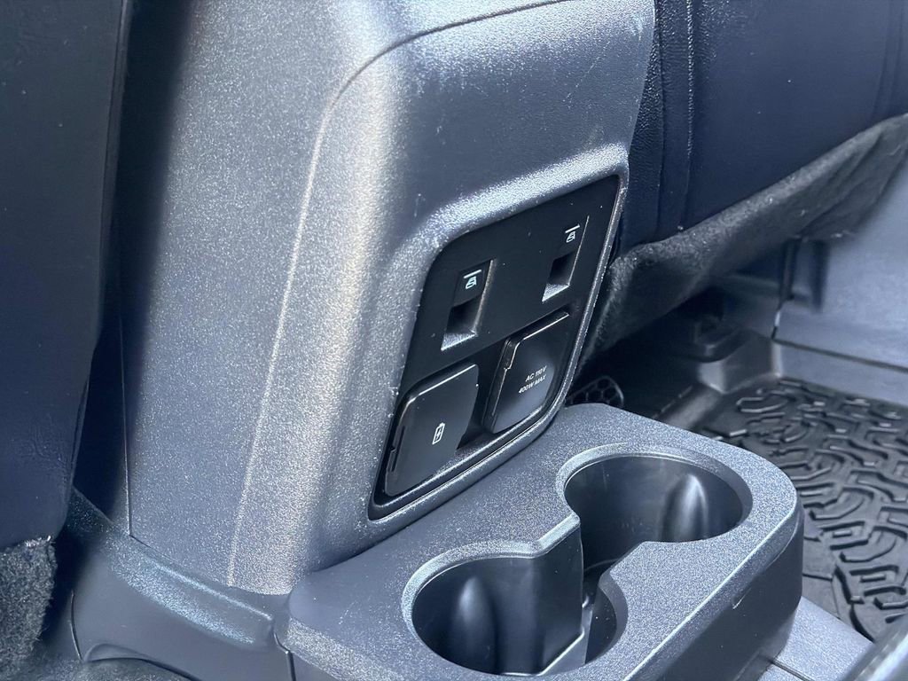 Used 2022 Ford Bronco Wildtrak image 19