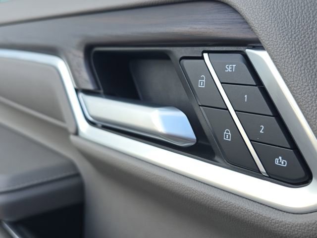 Used 2024 GMC Sierra 2500 SLT w/ SLT Premium Package image 26