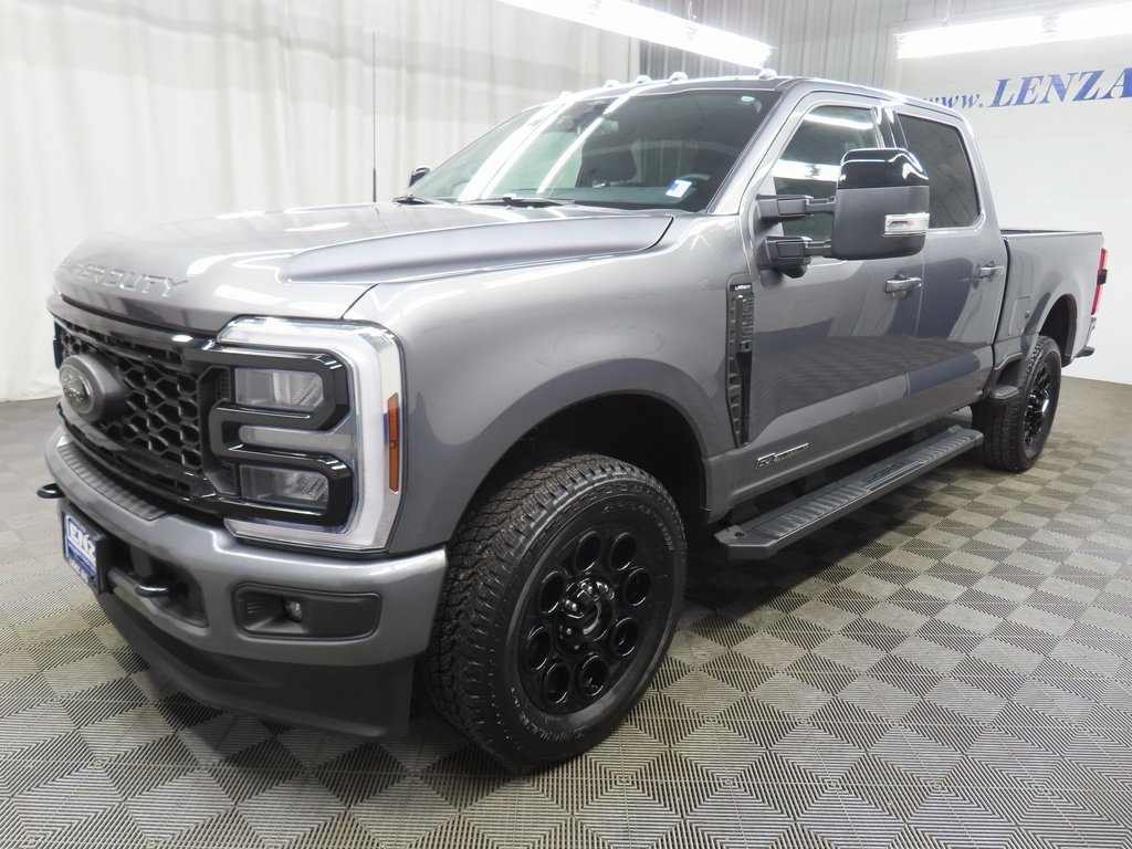 Used 2025 Ford F350 Lariat w/ Black Appearance Package image 6