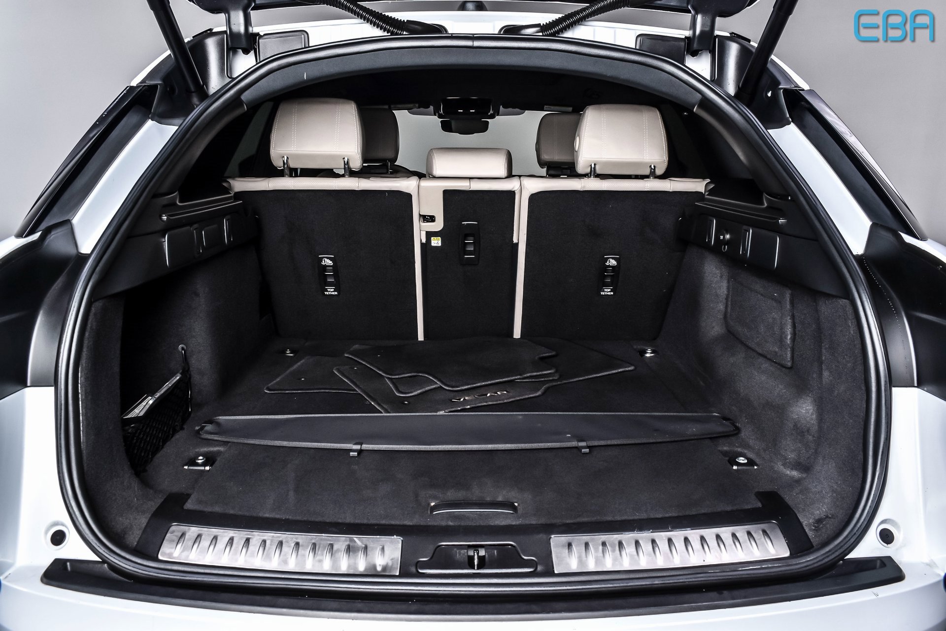 Used 2021 Land Rover Range Rover Velar R-Dynamic S image 14