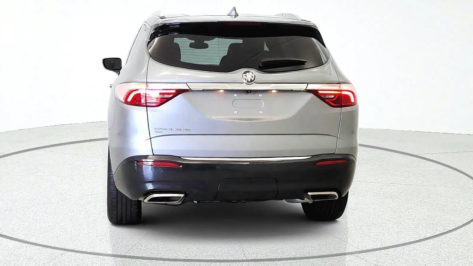 Used 2023 Buick Enclave Essence AWD/4WD image 7