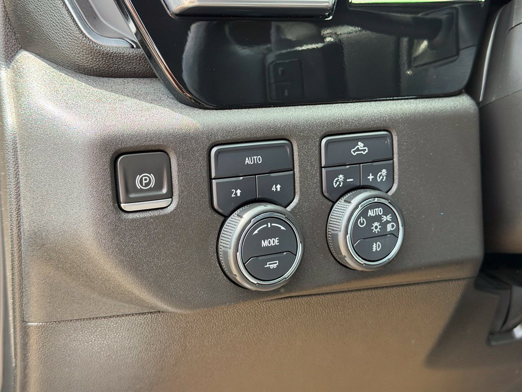 Used 2023 Chevrolet Silverado 1500 RST w/ Max Trailering Package AWD/4WD image 24