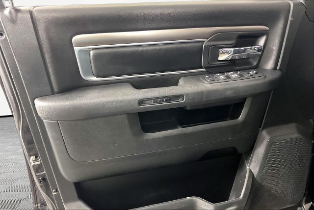 Used 2024 RAM 1500 Warlock RWD image 18
