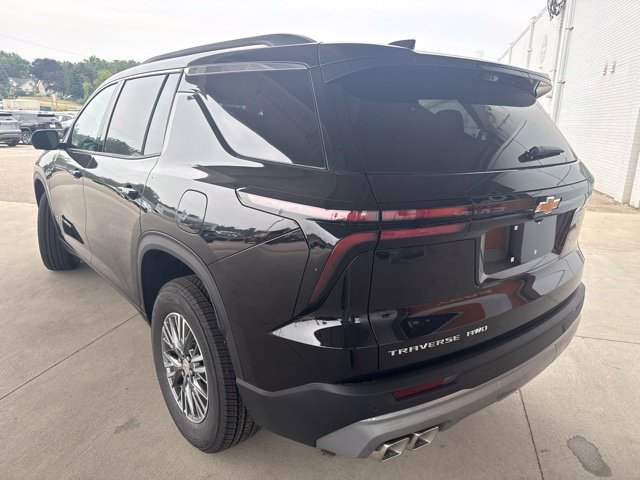 New 2026 Chevrolet Traverse LT w/ Driver Confidence Package AWD/4WD image 8