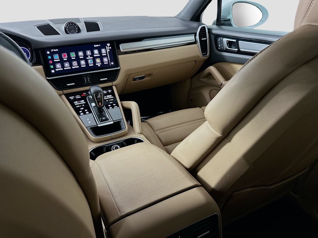 Certified 2023 Porsche Cayenne Platinum Edition AWD/4WD image 25