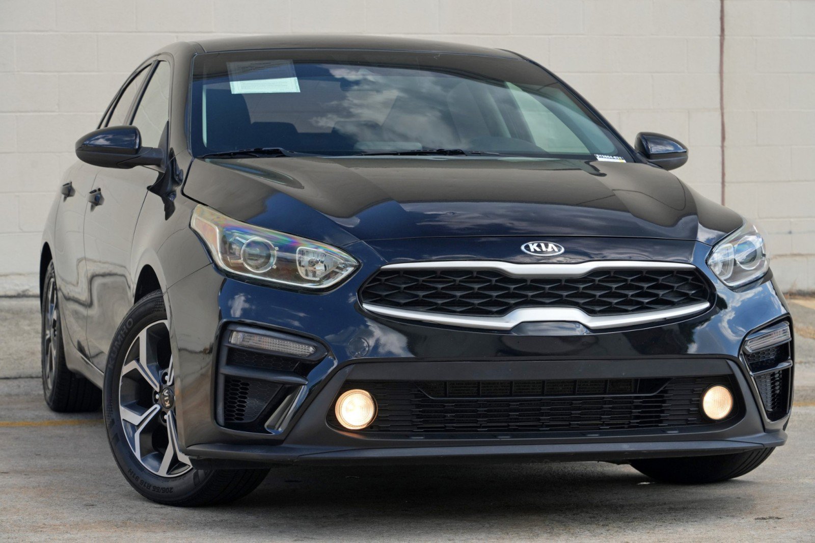 Used 2019 Kia Forte LXS FWD image 2
