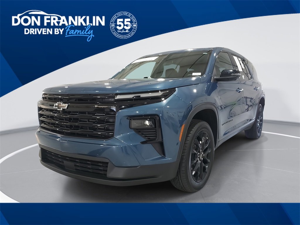 Used 2025 Chevrolet Traverse LT w/ Midnight/Sport Edition image 1