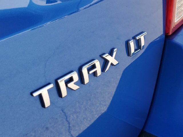 Used 2015 Chevrolet Trax LT w/ LT Sun and Sound Package FWD image 34