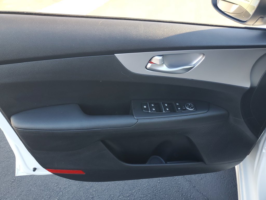 Used 2024 Kia Forte LXS FWD image 18