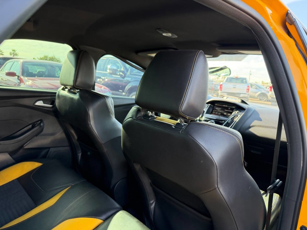 Used 2015 Ford Focus ST w/ Equipment Group 401A FWD image 24