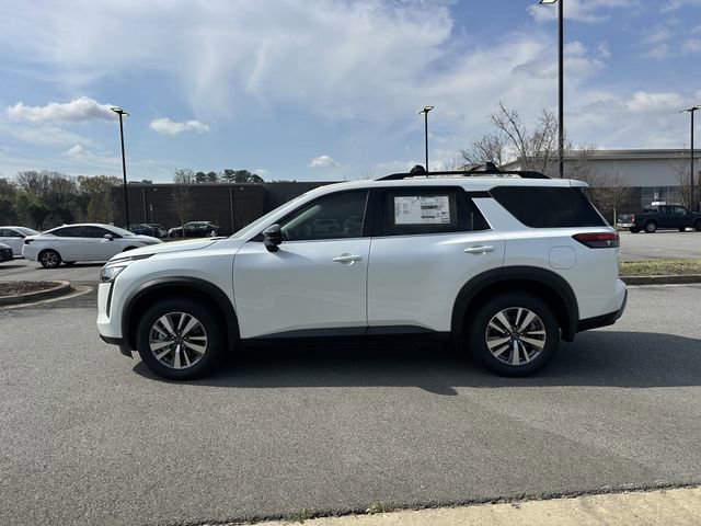 New 2026 Nissan Pathfinder SL FWD image 6