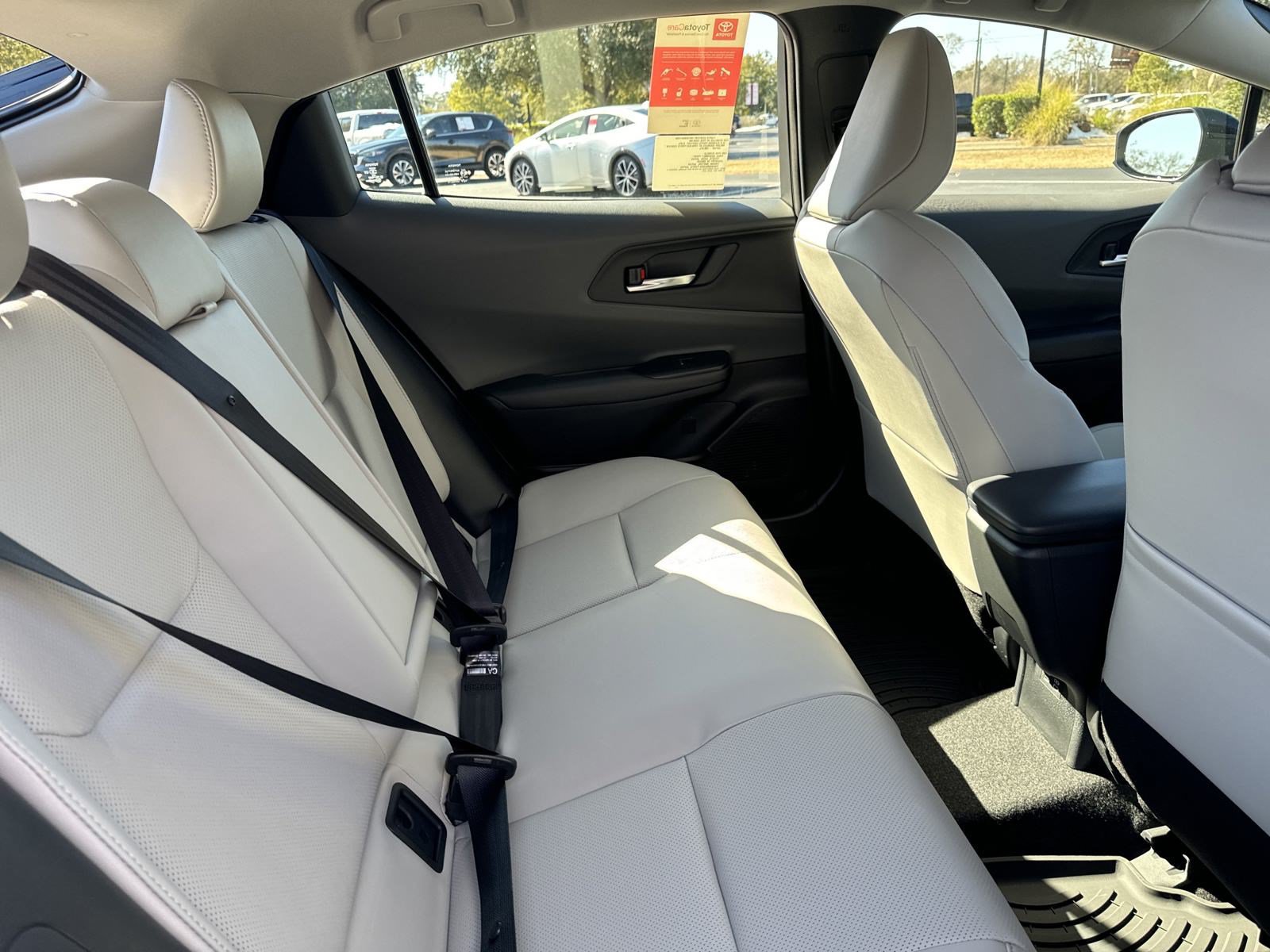 New 2024 Toyota Prius XLE FWD image 27
