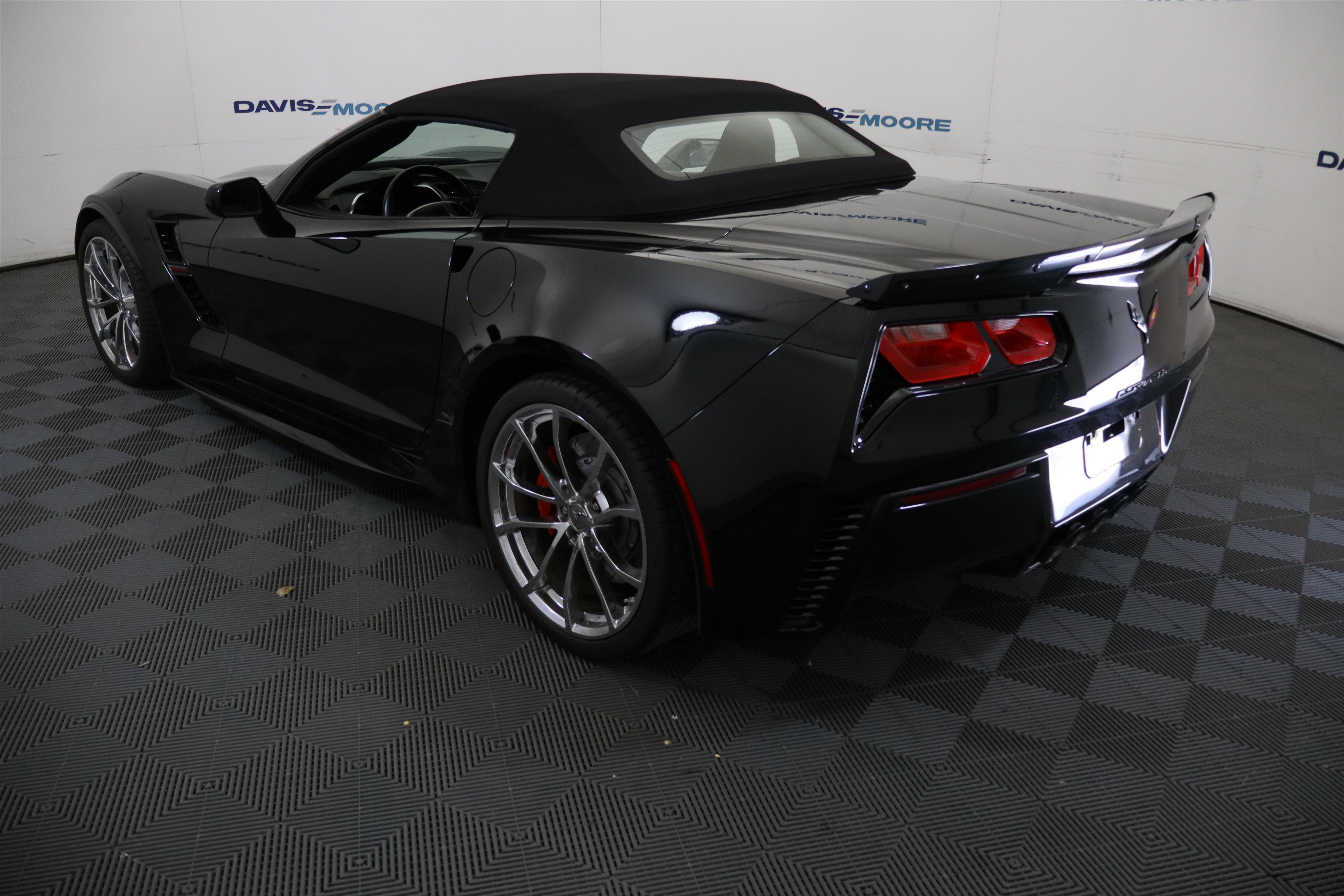 Used 2018 Chevrolet Corvette Grand Sport image 10