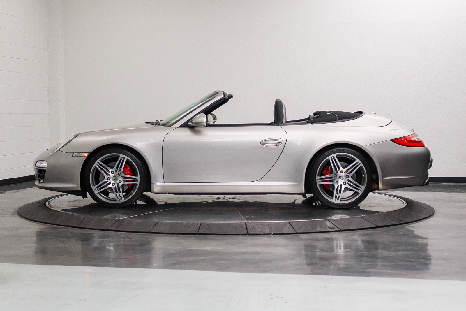 Used 2011 Porsche 911 Carrera S RWD image 10