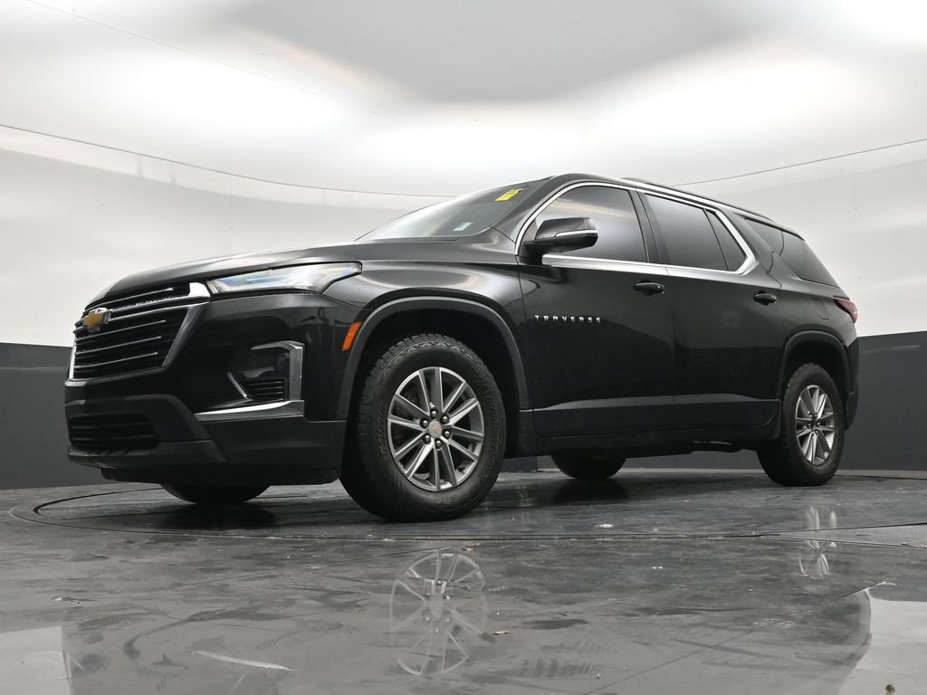 Used 2023 Chevrolet Traverse LT FWD image 19