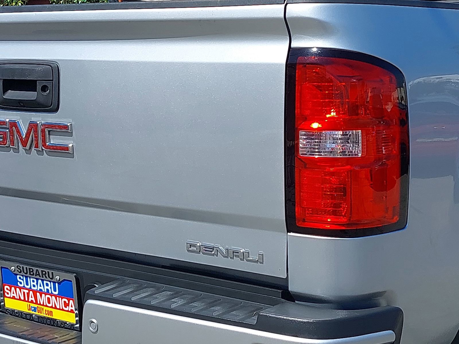 Used 2019 GMC Sierra 2500 Denali w/ Duramax Plus Package AWD/4WD image 33