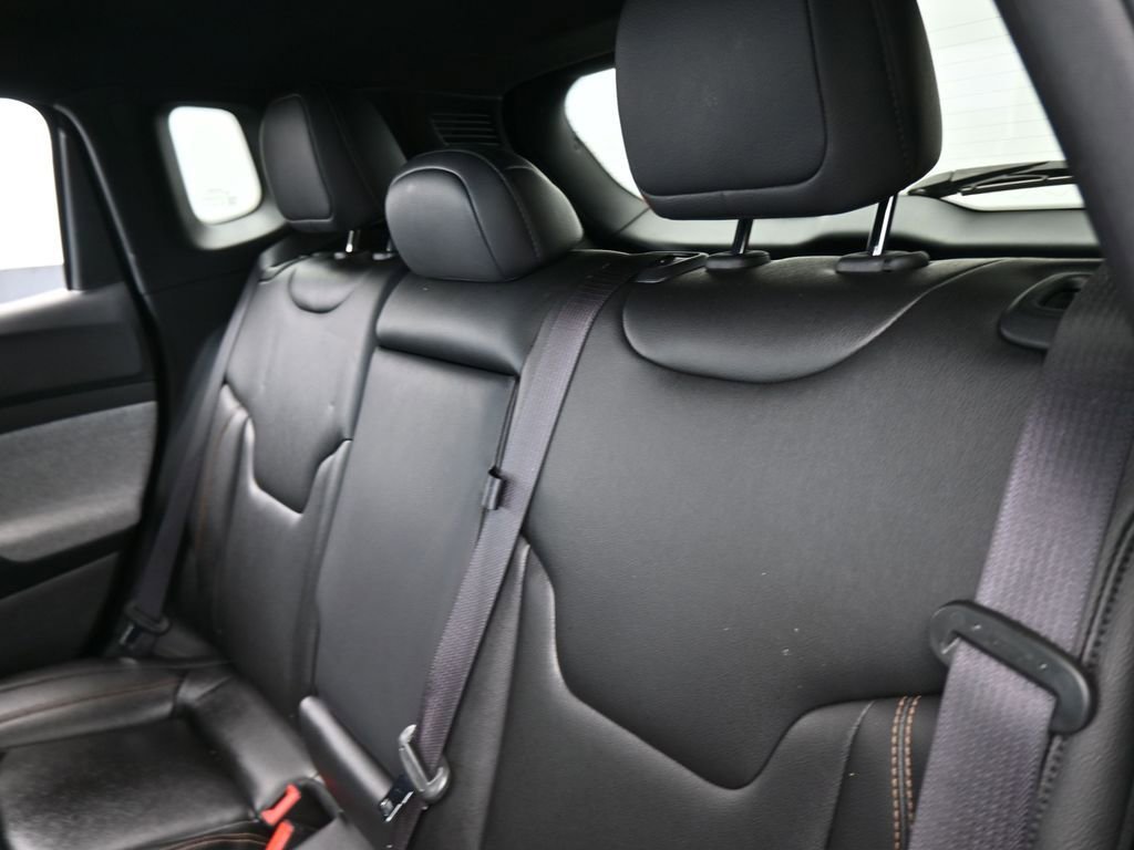 Used 2024 Jeep Compass Latitude image 26